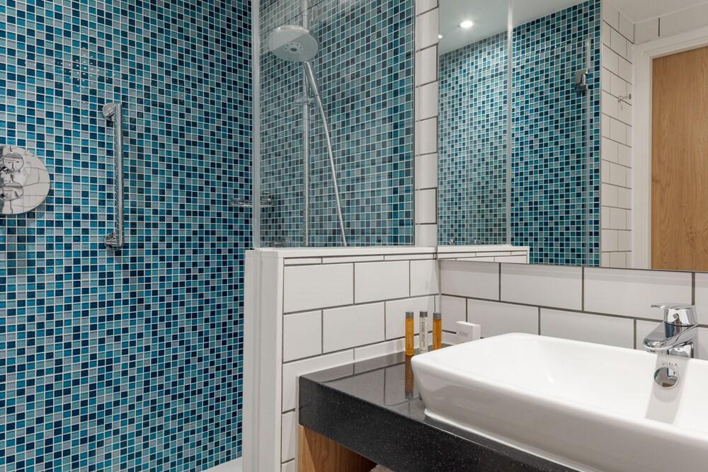 London Heathrow - Bath Road By Ihg Hotel 4*