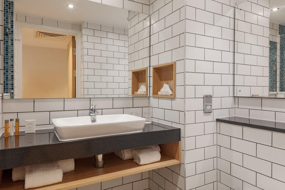 London Heathrow - Bath Road By Ihg Hotel 4*
