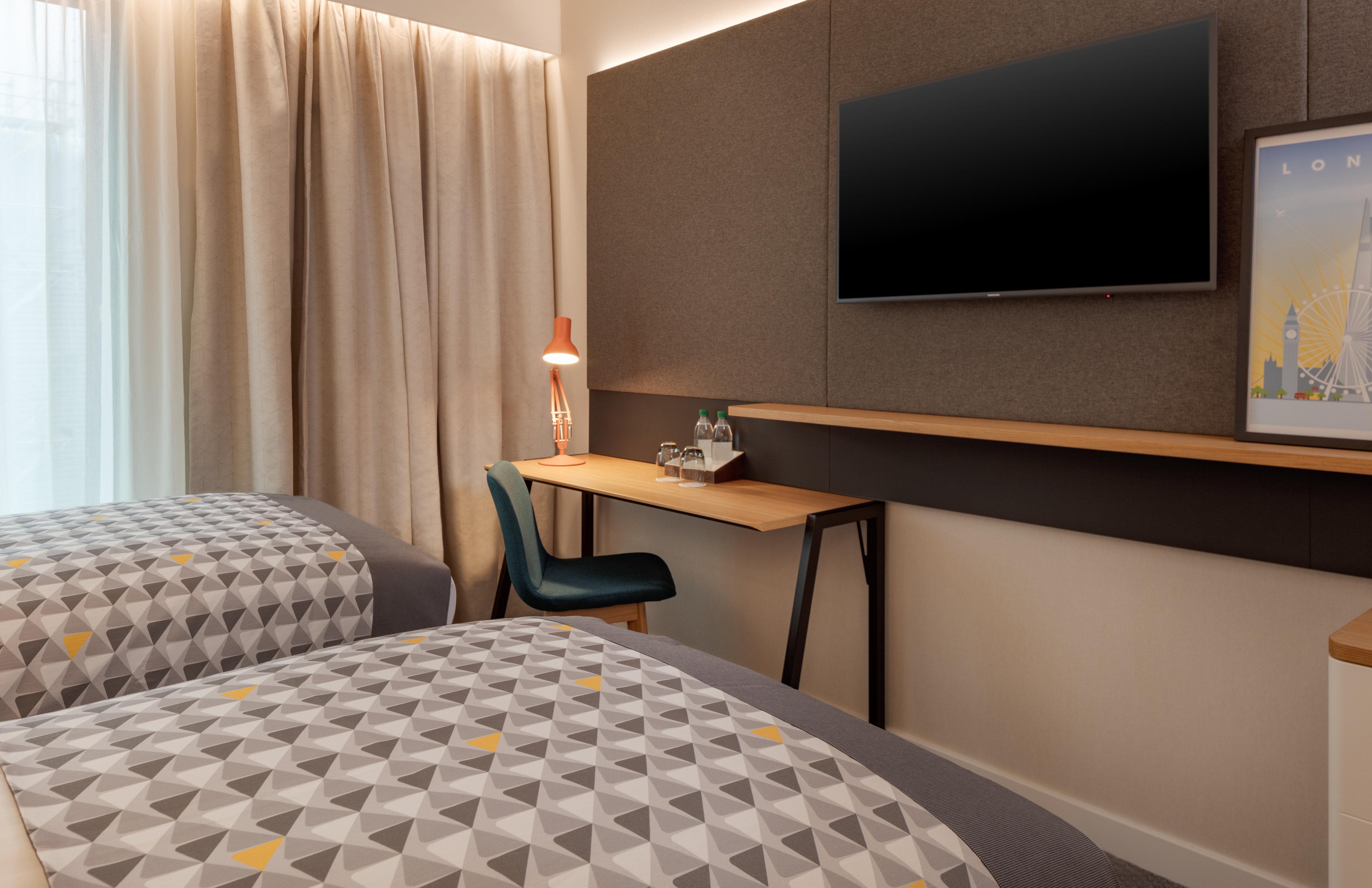 Hotel London Heathrow - Bath Road By Ihg 4*