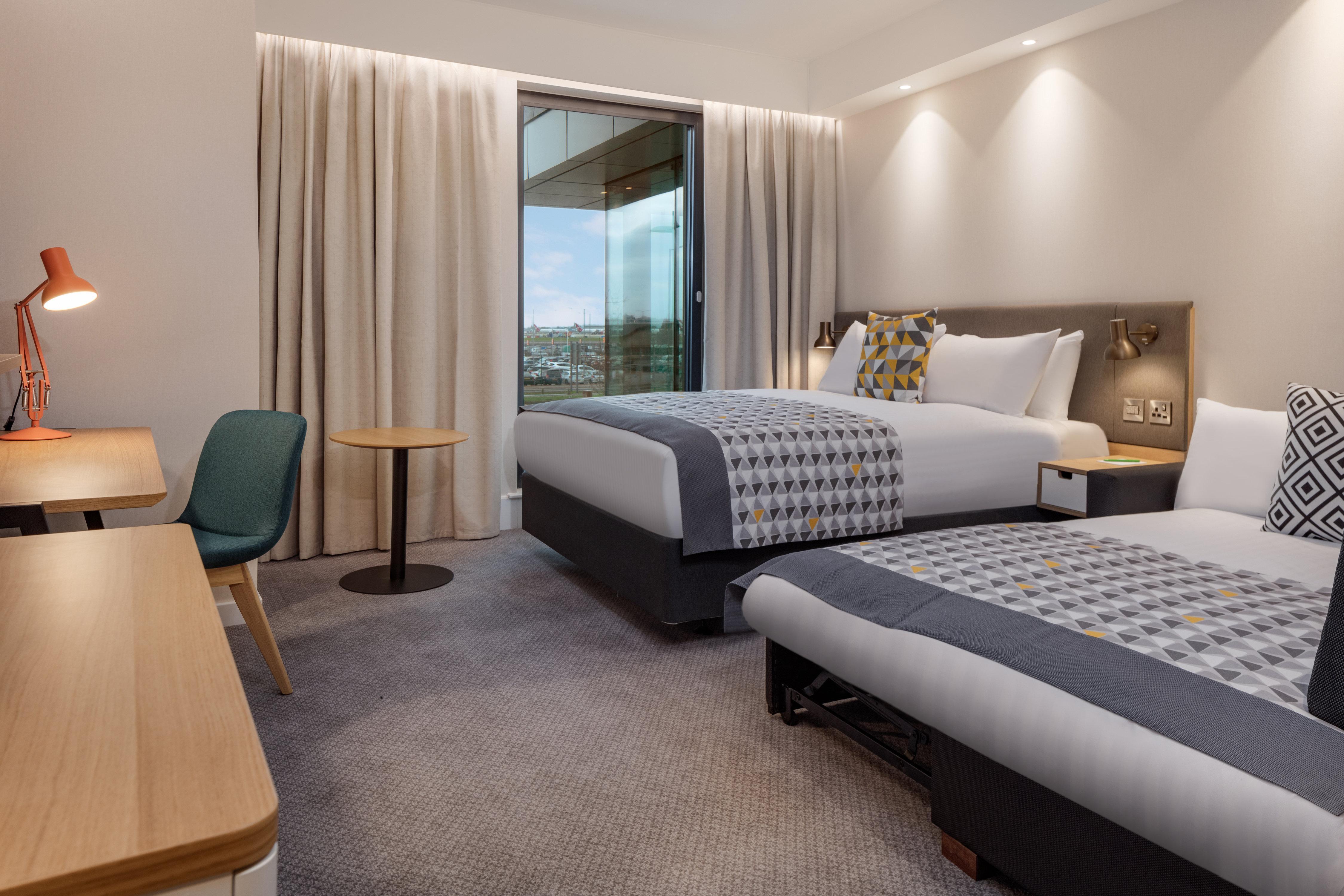 London Heathrow - Bath Road By Ihg West Drayton (Middlesex)